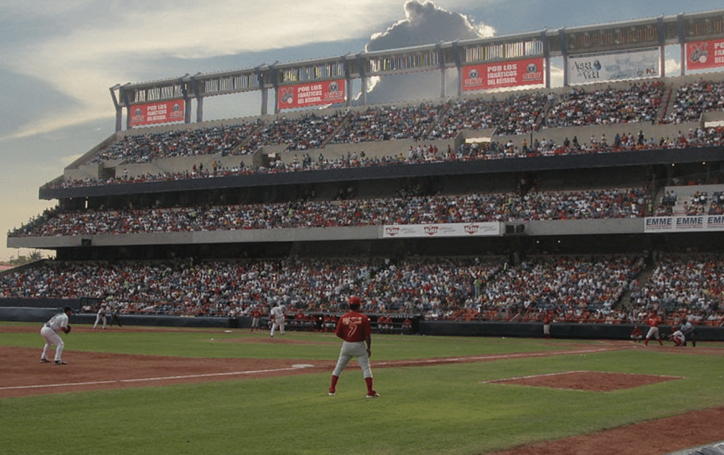 Estadio Monterrey in Mexico during a Mexican League game. The home of the Sultans is one of the best in Latin America, having been called a "palace" for the sport in Mexico. Photo source: Wikimedia Commons
