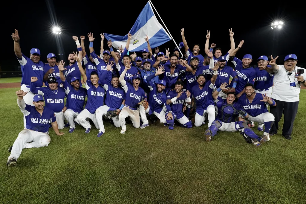 World Baseball Classic: Puerto Rico dominates Nicaragua